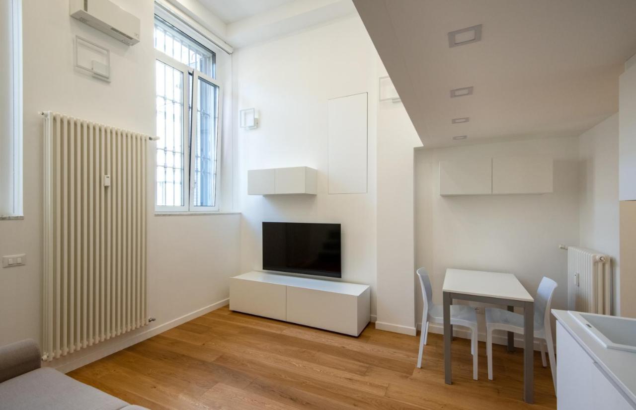 Casa Vacanze Ada Mediolan Zewnętrze zdjęcie